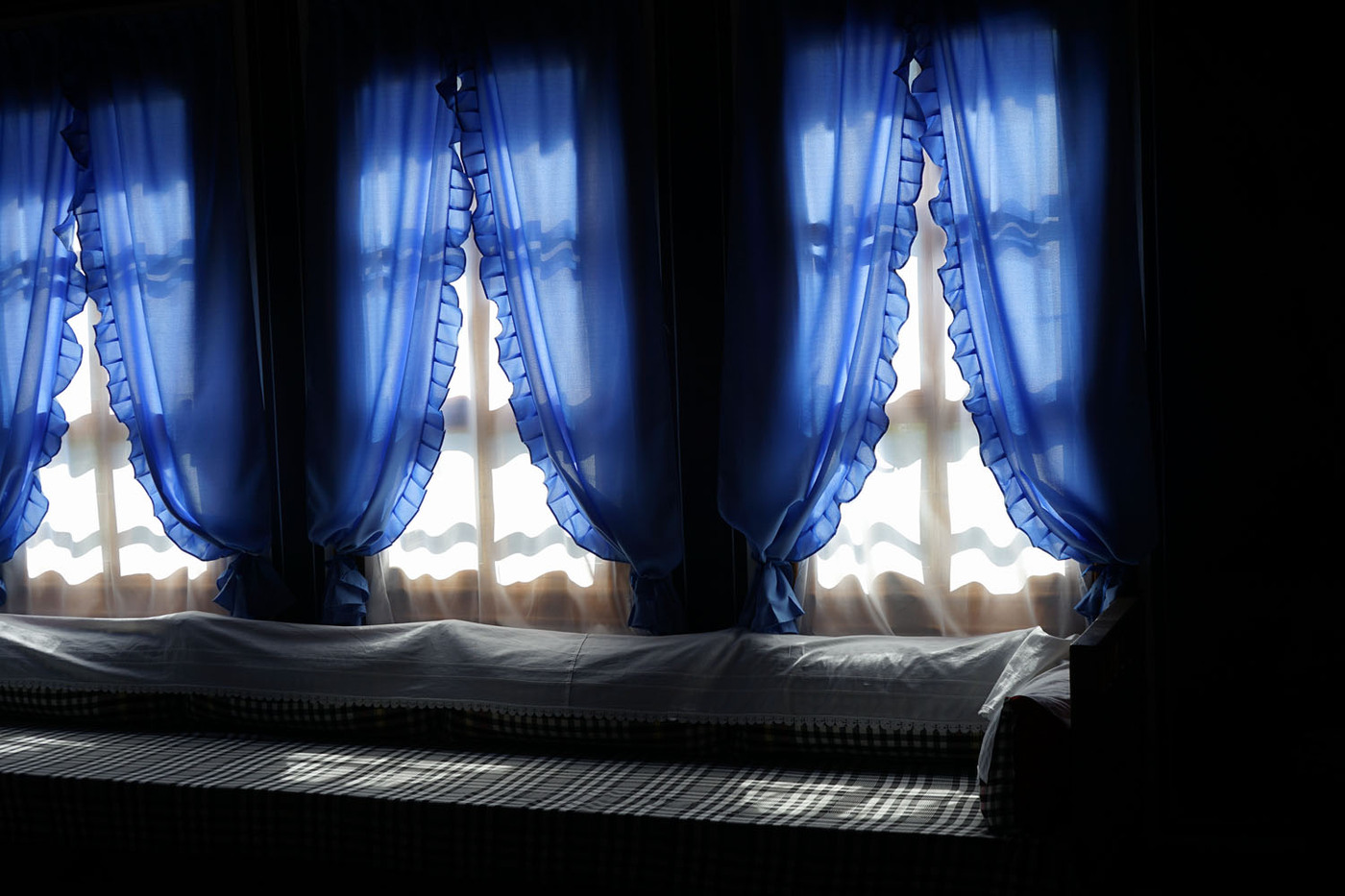 <p>(c) Didier Gualeni</p>