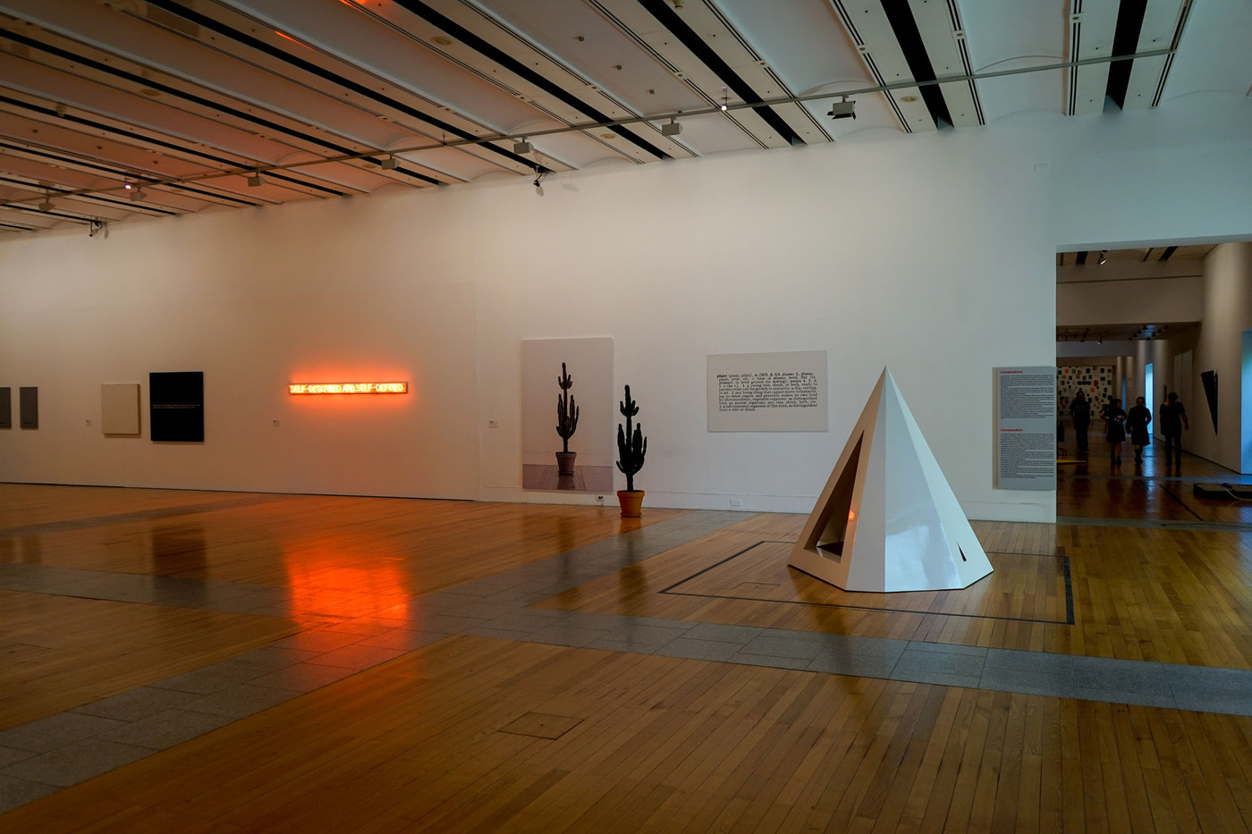 <p>(c) Didier Gualeni</p>