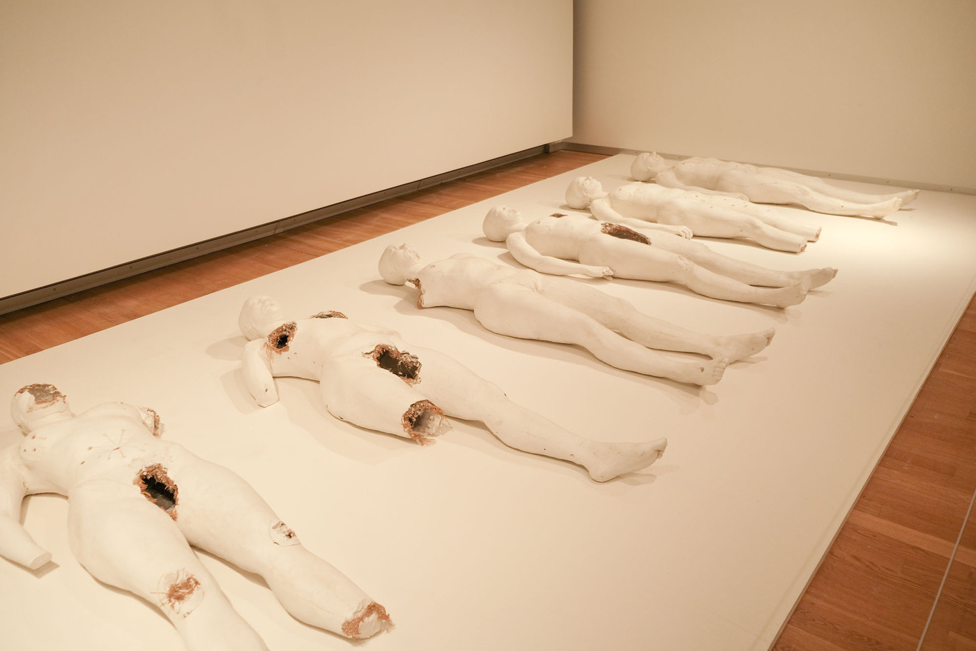 <p>(c) Didier Gualeni</p>