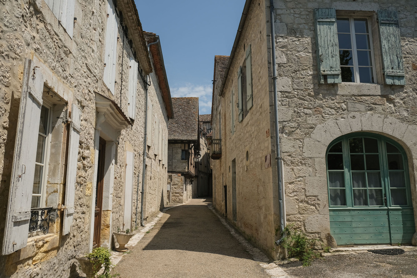 <p>(c) Didier Gualeni</p>