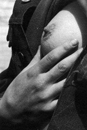 <p>(c) G.P Fieret</p>