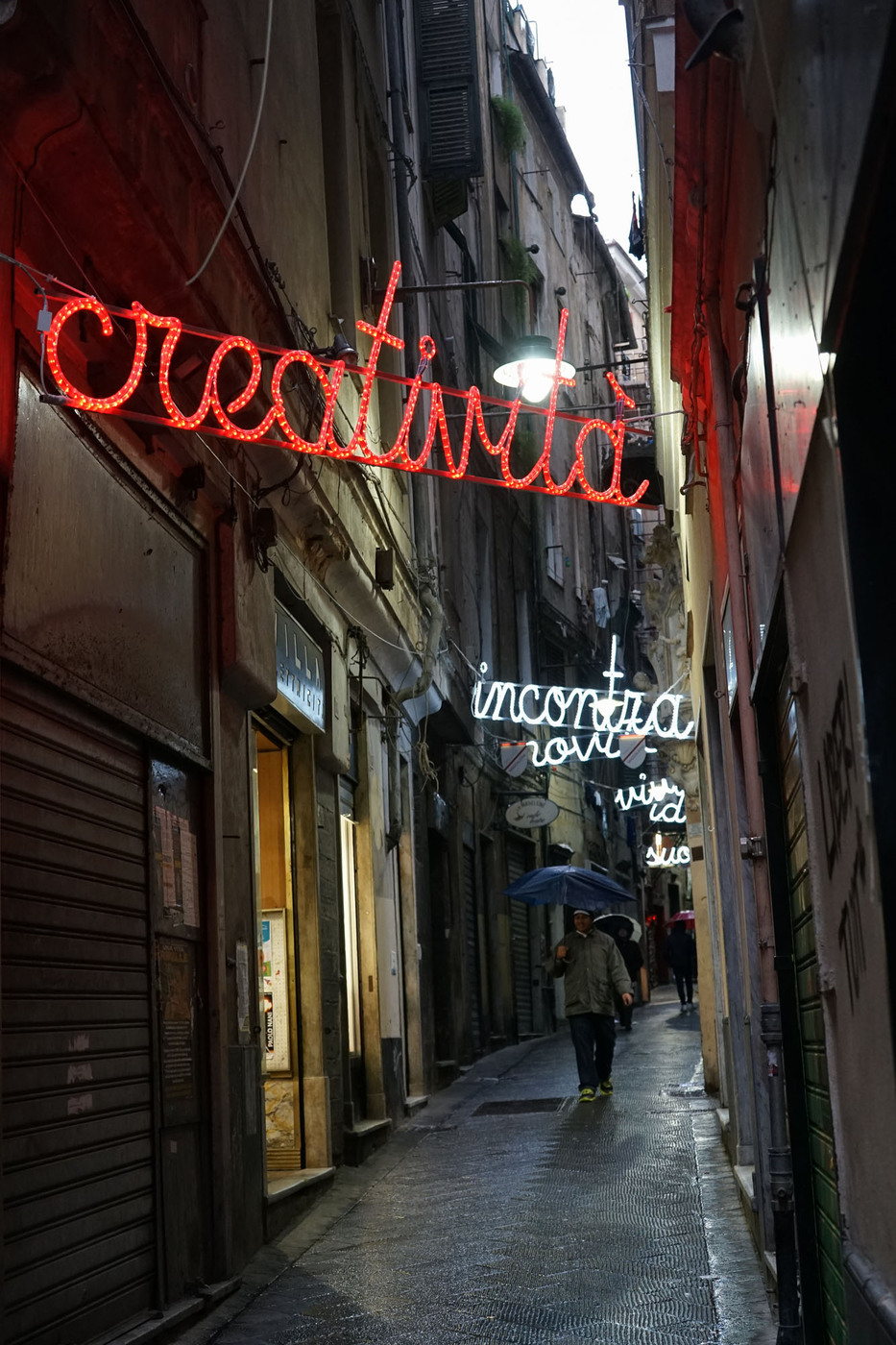 <p>(c) Didier Gualeni</p>